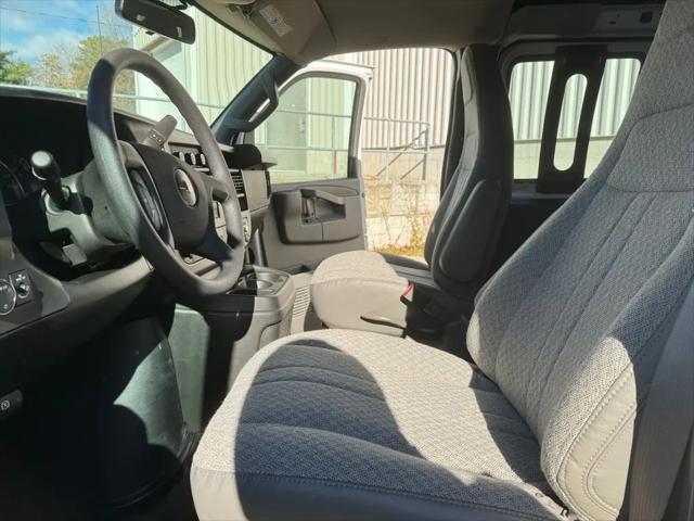 2025 Chevrolet Express Cargo Van RWD 3500 Extended Wheelbase WT