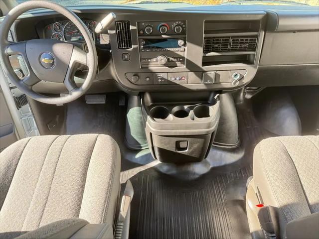 2025 Chevrolet Express Cargo Van RWD 3500 Extended Wheelbase WT