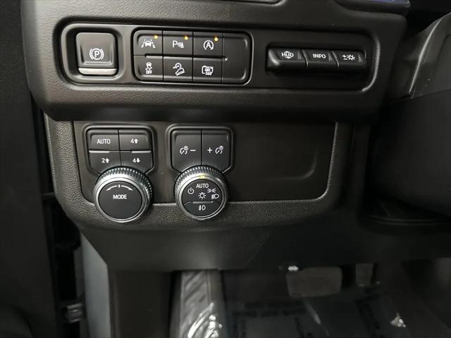 2024 GMC Yukon 4WD AT4