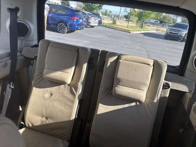 2012 Land Rover LR4 LUX
