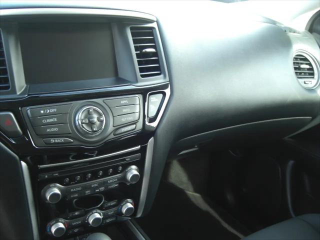 2020 Nissan Pathfinder S 2WD