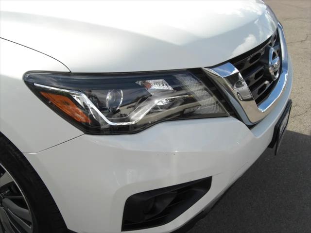 2020 Nissan Pathfinder S 2WD