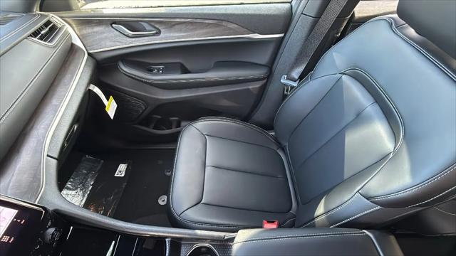 2025 Jeep Grand Cherokee L Limited 4x4