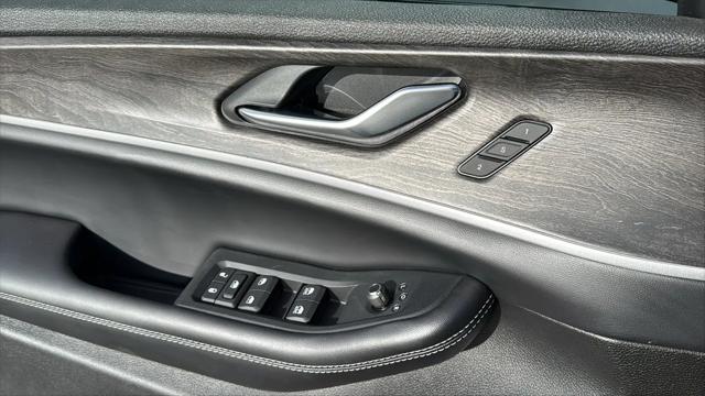 2025 Jeep Grand Cherokee L Limited 4x4