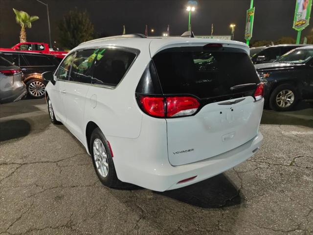 2021 Chrysler Voyager LXI