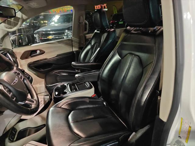 2021 Chrysler Voyager LXI