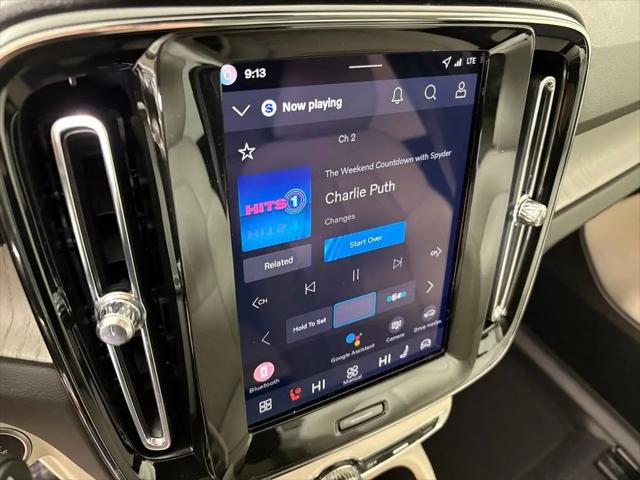 2026 Volvo XC40 Plus, B5 AWD Gas (mild hybrid), Dark