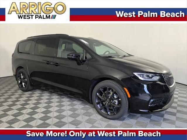 2026 Chrysler Pacifica Limited for sale in West Palm Beach, FL