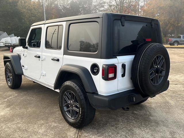 2025 Jeep Wrangler 4-Door Summit 4x4 2025 Jeep Wrangler 4-Door Summit 4x4