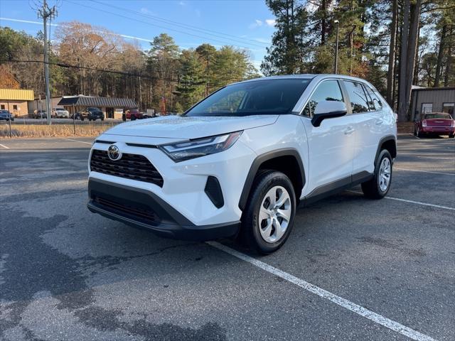 2024 Toyota RAV4 LE 2024 Toyota RAV4 LE