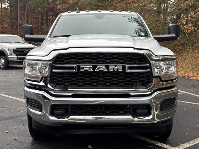2022 RAM 2500 Tradesman Crew Cab 4x4 64 Box