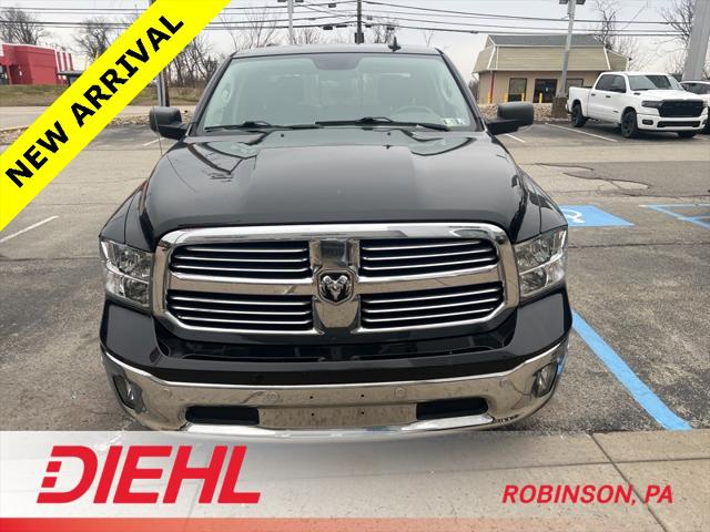 2017 RAM 1500 Big Horn Crew Cab 4x4 57 Box