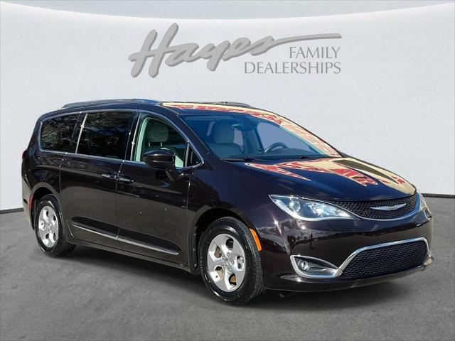 2017 Chrysler Pacifica Touring-L Plus 2017 Chrysler Pacifica Touring-L Plus