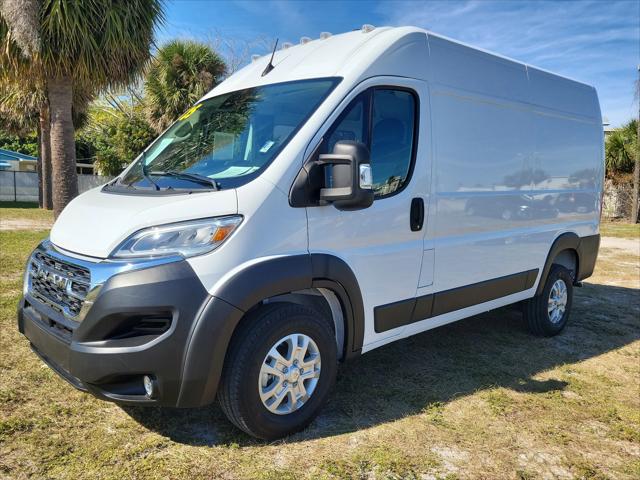 2025 RAM ProMaster 1500 Cargo Van SLT High Roof 136 WB