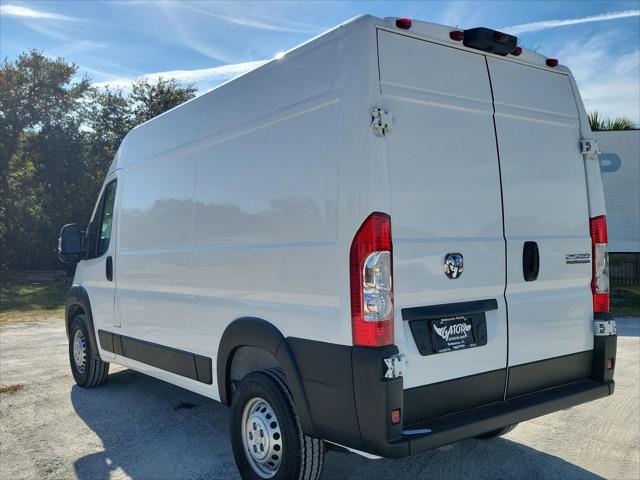 2025 RAM ProMaster 2500 Cargo Van Tradesman High Roof 136 WB w/Pass Seat