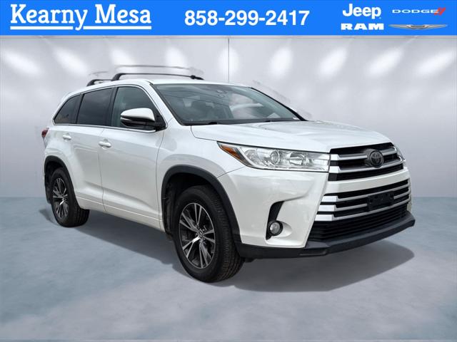 2018 Toyota Highlander LE Plus 2018 Toyota Highlander LE Plus