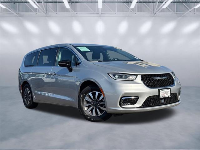 2024 Chrysler Pacifica Hybrid Select 2024 Chrysler Pacifica Hybrid Select