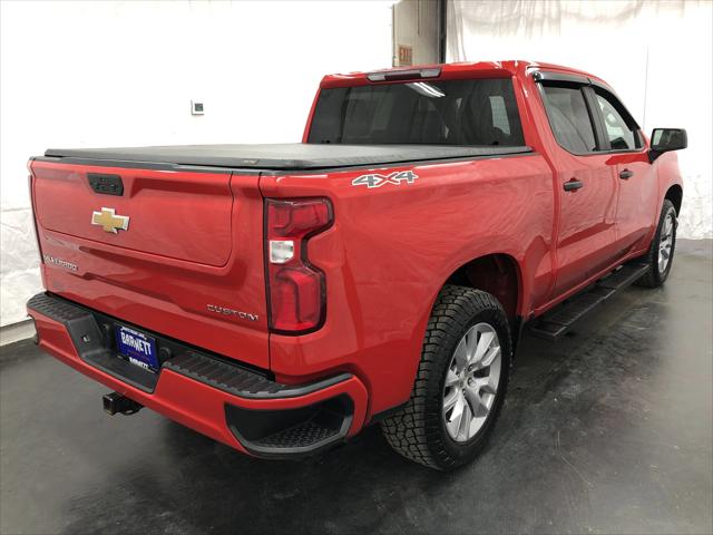 2021 Chevrolet Silverado 1500 4WD Crew Cab Short Bed Custom