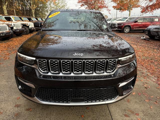 2023 Jeep Grand Cherokee Summit 4x2