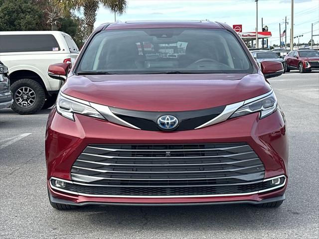 2023 Toyota Sienna Platinum