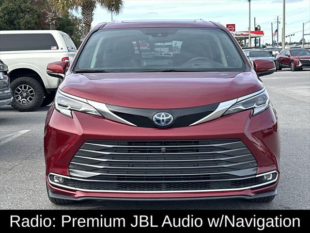 2023 Toyota Sienna Platinum