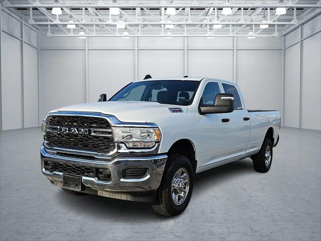 2024 RAM 2500 Tradesman Crew Cab 4x4 8 Box