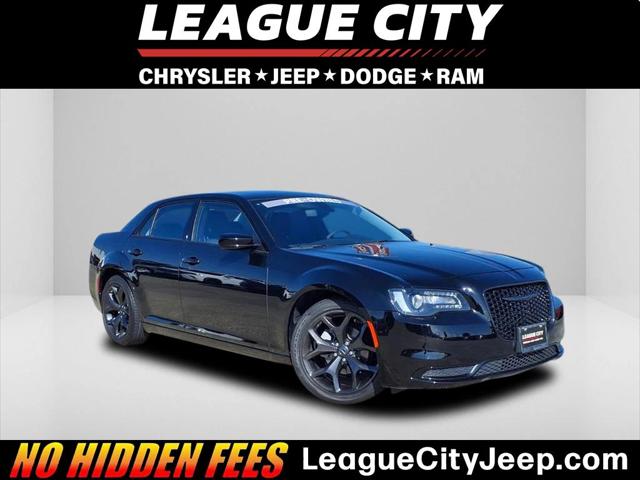 2023 Chrysler 300 Touring 2023 Chrysler 300 Touring