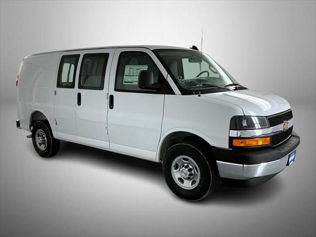 2025 Chevrolet Express Cargo Van RWD 3500 Regular Wheelbase WT