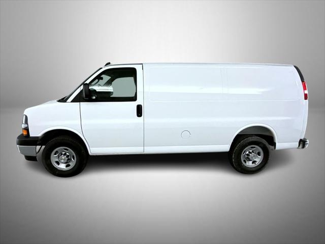 2025 Chevrolet Express Cargo Van RWD 3500 Regular Wheelbase WT