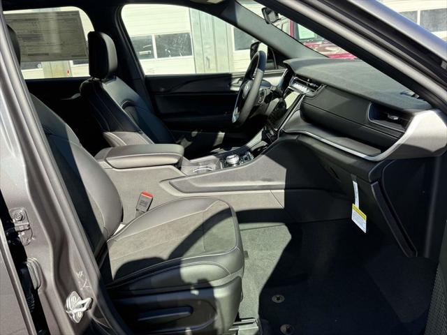 2025 Jeep Grand Cherokee Altitude X 4x4