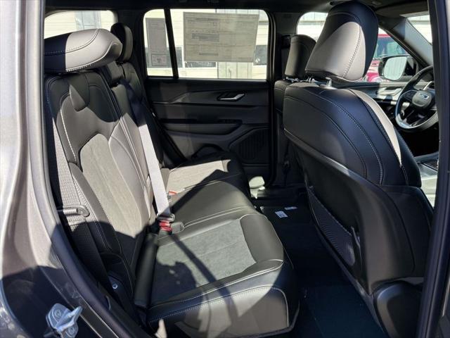 2025 Jeep Grand Cherokee Altitude X 4x4