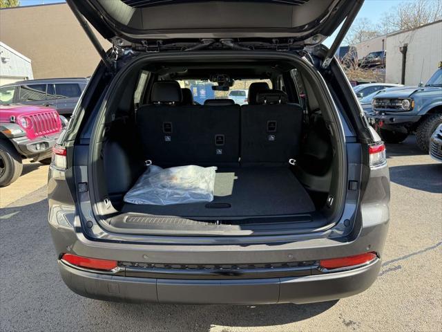 2025 Jeep Grand Cherokee Altitude X 4x4