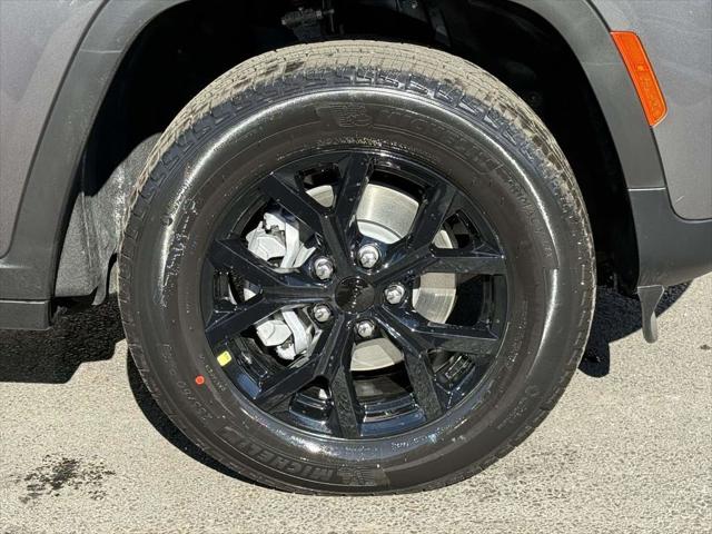 2025 Jeep Grand Cherokee Altitude X 4x4