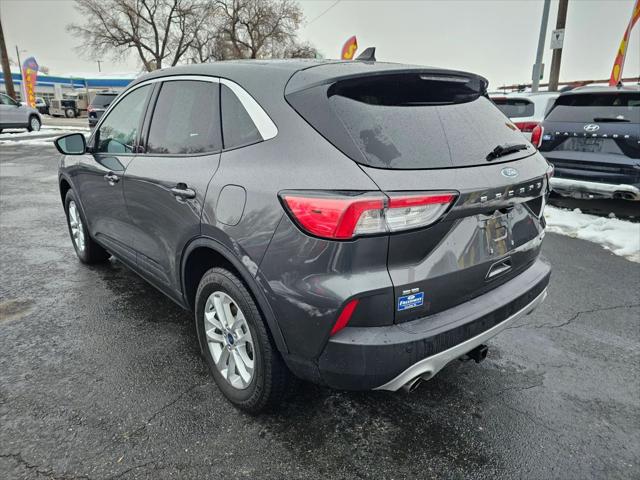 2020 Ford Escape SE