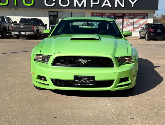 2014 Ford Mustang V6