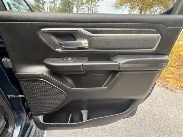 2019 Ram 1500 Big Horn/Lone Star Crew Cab 4x4 57 Box