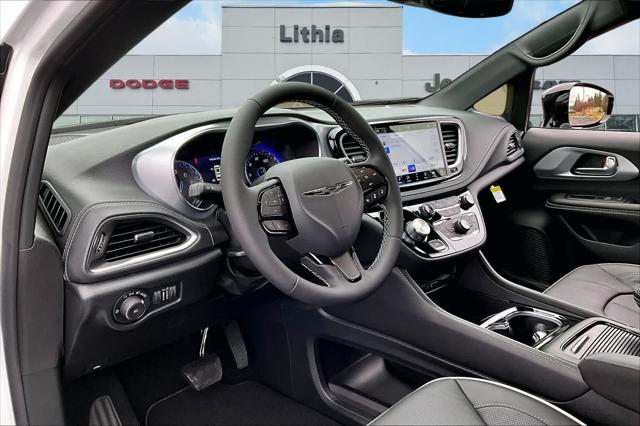 2026 Chrysler Pacifica Limited AWD