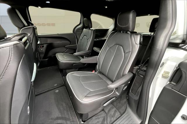 2026 Chrysler Pacifica Limited AWD