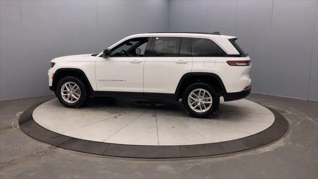 2025 Jeep Grand Cherokee Laredo X 4x4