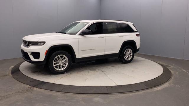 2025 Jeep Grand Cherokee Laredo X 4x4