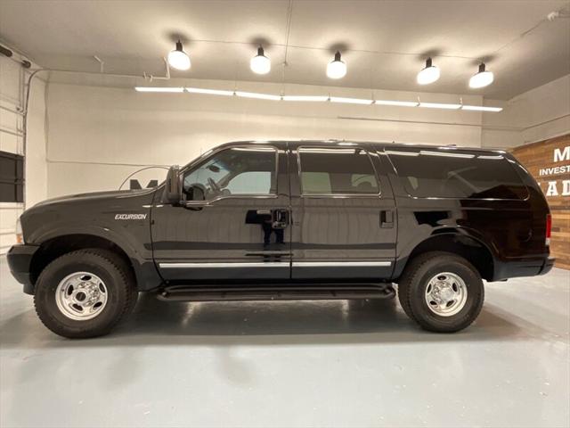 2002 Ford Excursion Limited 4X4 / 7.3L DIESEL / ONLY 92,000 MILES
