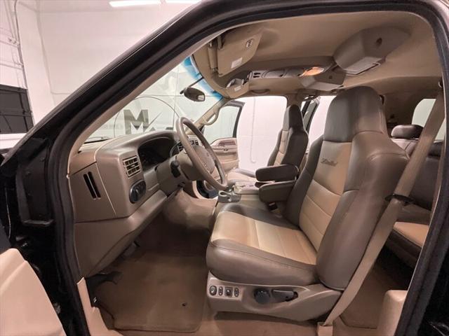 2002 Ford Excursion Limited 4X4 / 7.3L DIESEL / ONLY 92,000 MILES