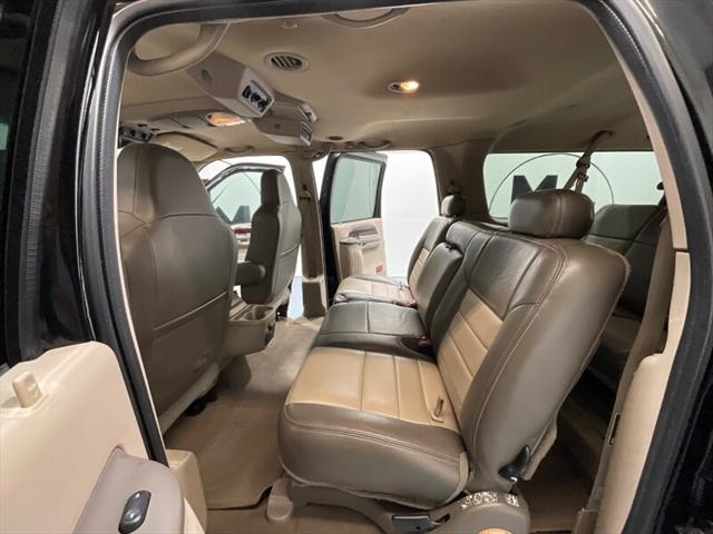 2002 Ford Excursion Limited 4X4 / 7.3L DIESEL / ONLY 92,000 MILES
