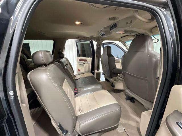 2002 Ford Excursion Limited 4X4 / 7.3L DIESEL / ONLY 92,000 MILES
