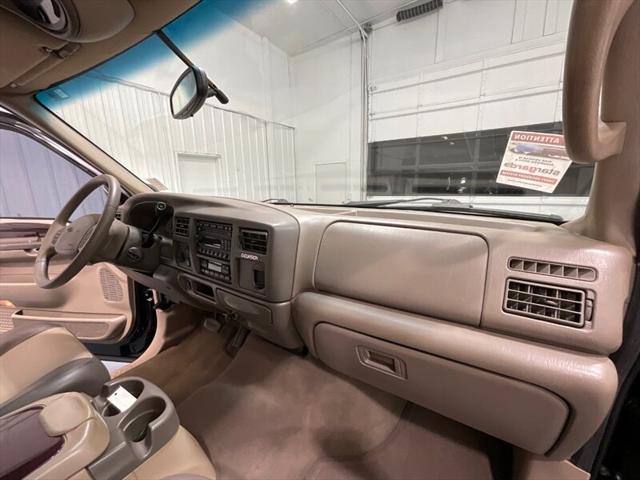 2002 Ford Excursion Limited 4X4 / 7.3L DIESEL / ONLY 92,000 MILES