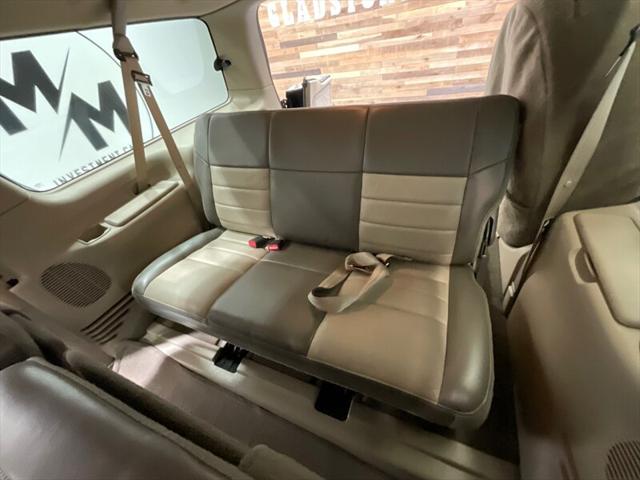 2002 Ford Excursion Limited 4X4 / 7.3L DIESEL / ONLY 92,000 MILES