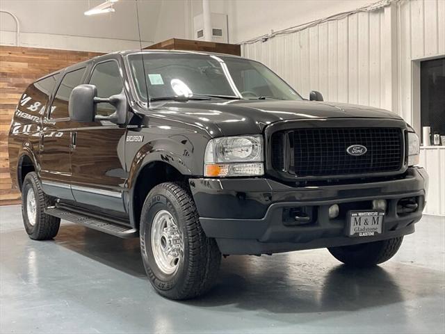 2002 Ford Excursion Limited 4X4 / 7.3L DIESEL / ONLY 92,000 MILES