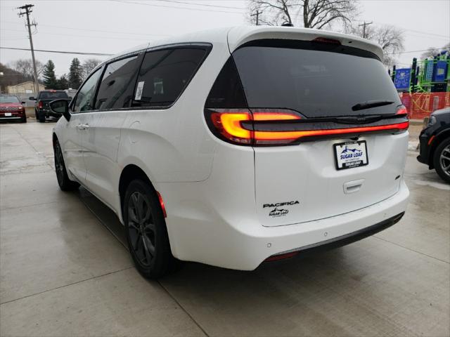 2026 Chrysler Pacifica Select AWD