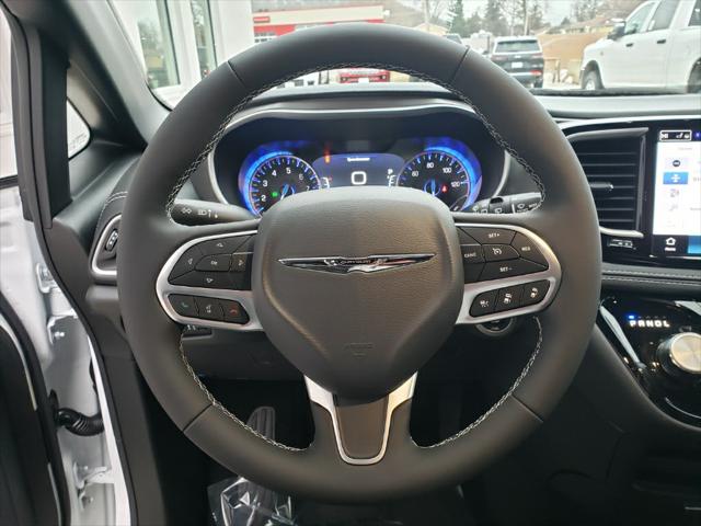 2026 Chrysler Pacifica Select AWD