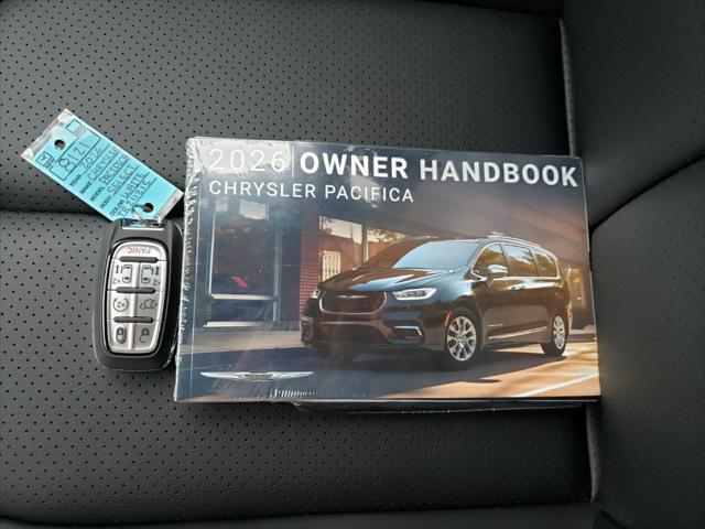 2026 Chrysler Pacifica Select AWD